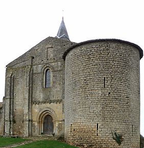Château-Larcher église.jpg