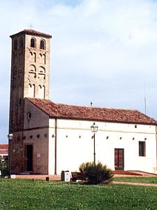 Biserica romană anul 1000 Lugo di Campagna Lupia - panoramio.jpg