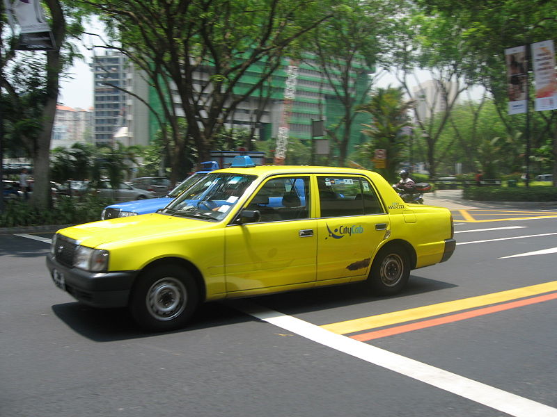 File:Citycab-Crown.JPG