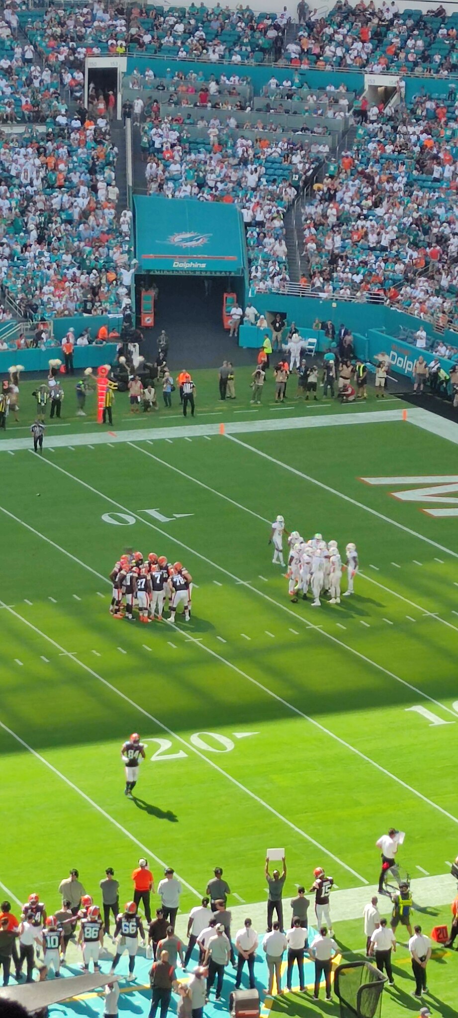 File:Cleveland Browns 17-39 Miami Dolphins (Nov 13, 2022) - Hard