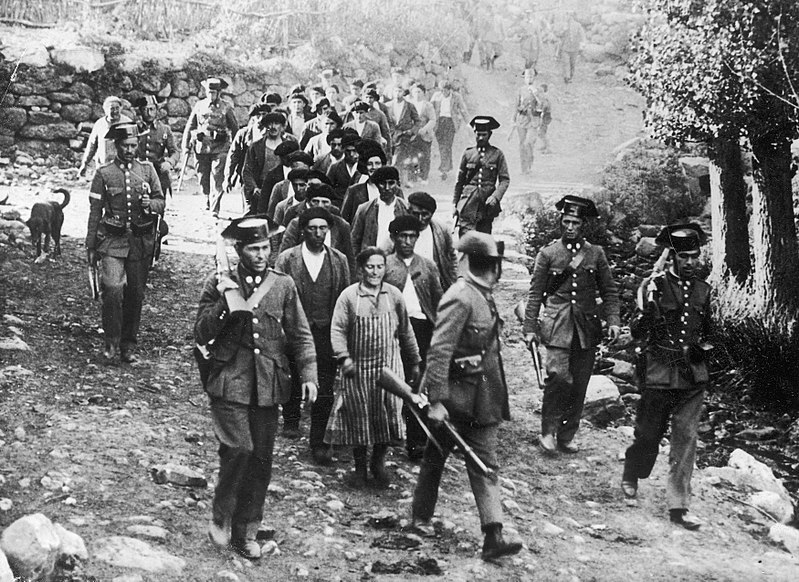 File:Column of Guardias Civiles during the 1934 Asturian Revolution, Brañosera.jpg