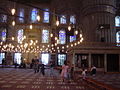 DSC04605 Istanbul - Bambini si rincorrono nella Sultan Ahmet camii (Moschea blu) - Foto G. Dall'Orto 28-5-2006.jpg