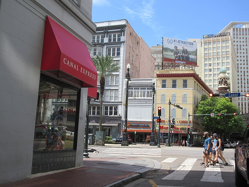 File:Dauphine Street, French Quarter, 19 July 2021 - 08.jpg