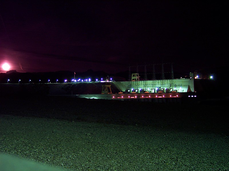 File:Davis Dam at Night - panoramio.jpg