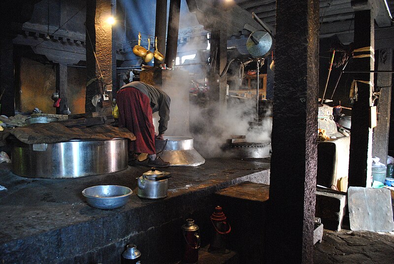 File:Drepung monastery kitchen.jpg