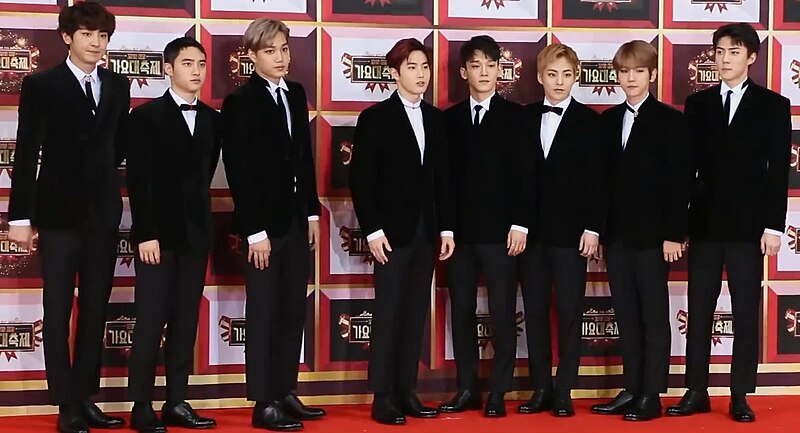 File:EXO on the KBS Song Festival red carpet on December 29, 2016 (derived).jpg