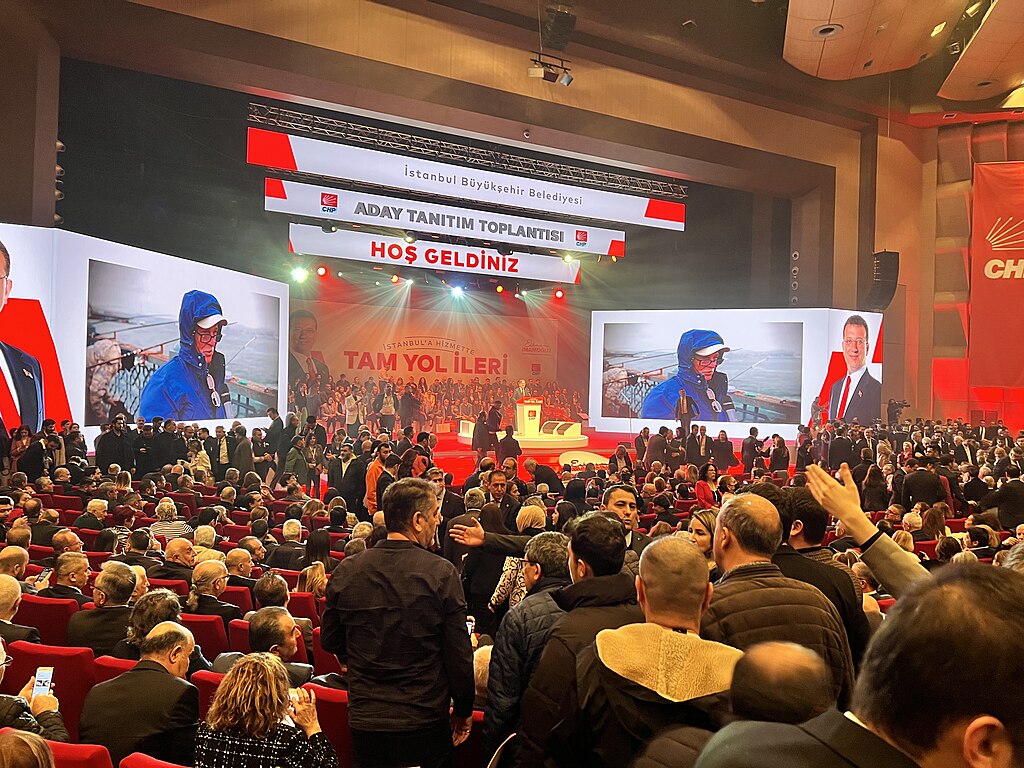 Ekrem İmamoğlu 2024 Istanbul candidacy promotion 02