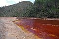 Río Tinto en la estación de Los Frailes del «Ferrocarril turístico minero»