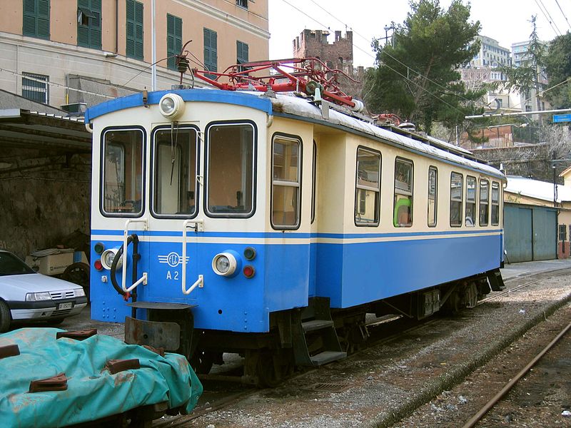 File:Elettromotrice A2 della Ferrovia Genova Casella.JPG