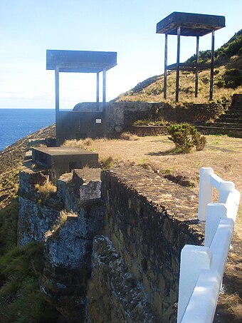 The remains of the Fort of Greta, with the 20th century radar platforms FAI HOR Ang ForteGreta.jpg