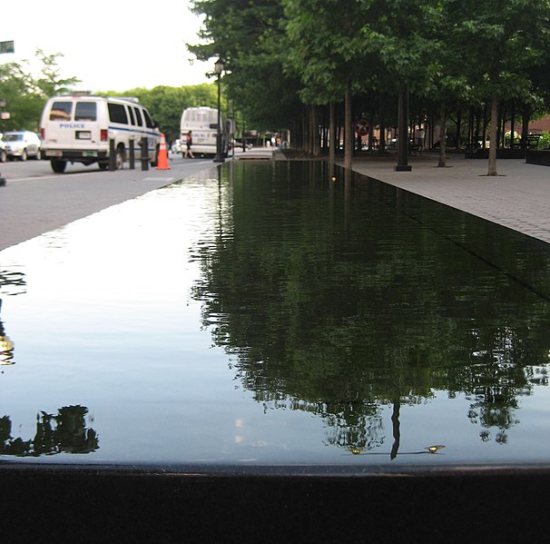 File:Flooded Bricks - panoramio.jpg