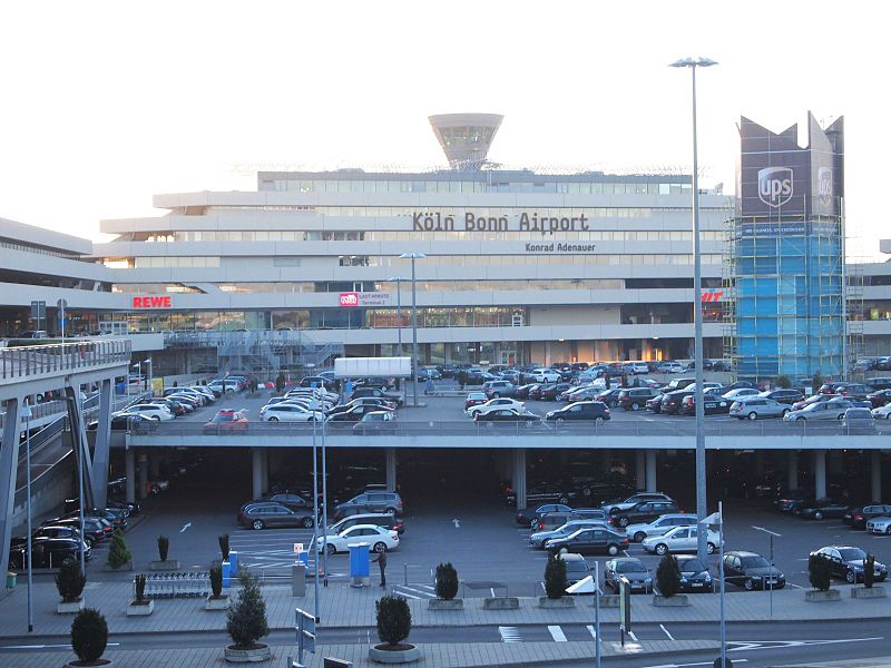 File:Flughafen Köln Bonn A230-fh.jpg