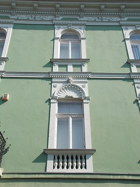 File:Former Grassalkovich Palace. Listed 5679. Detail. - 10, Fő Sq., Gyöngyös, Hungary.JPG