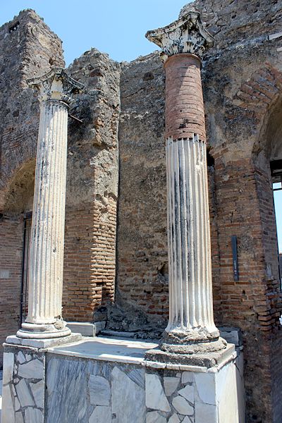 File:Foro de Pompeya. 11.JPG