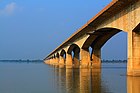 Gandhi Setu Bridge i Patna, Indien.jpg