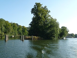 Glen Island (Thames) island in the River Thames