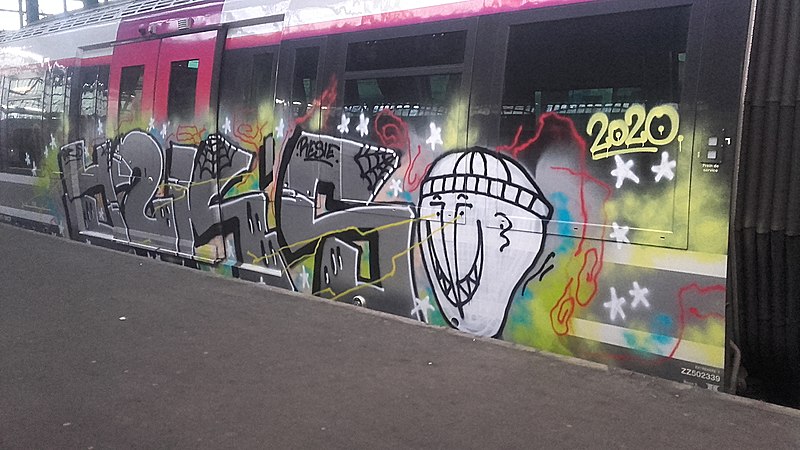 File:Graffiti sur un wagon de la ligne L du Transilien - 2.jpg