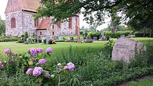 Das Grab von Günter Grass auf dem Friedhof von Behlendorf (Kreis Herzogtum Lauenburg)