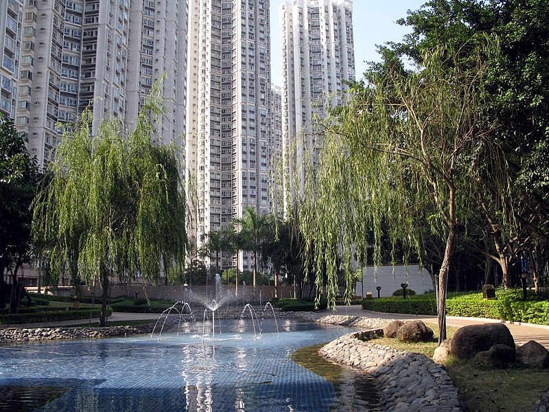 File:HK Kingswood Villas MaywoodCourtview1.jpg