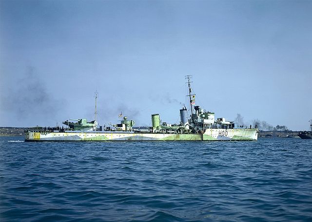 HMCS Restigouche about 1942–43