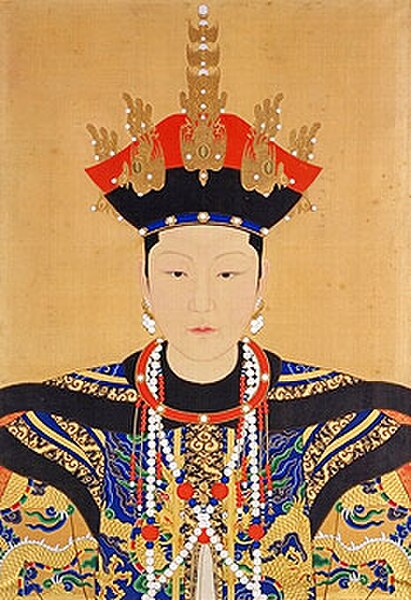 Empress Xiaozhaoren in court dress