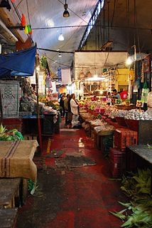 <span class="mw-page-title-main">Traditional markets in Mexico</span>