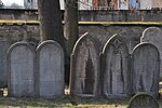 Heřmanův-Městec-židovskýhřbitov2011b.jpg