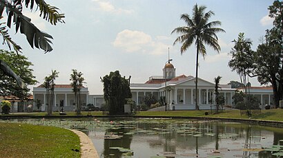 Cara untuk pergi ke Istana Bogor menggunakan Transportasi Umum - Tentang tempat tersebut