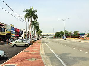 Stadtzentrum von Simpang Ampat entlang Jalan Simpang Ampat