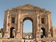 Jerash - Gerasa - (Jordanien) - Hadrianus båge (2) .JPG