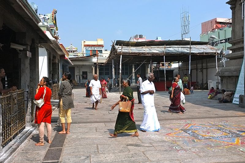 File:Kapaleeswarar Temple (6708409681).jpg