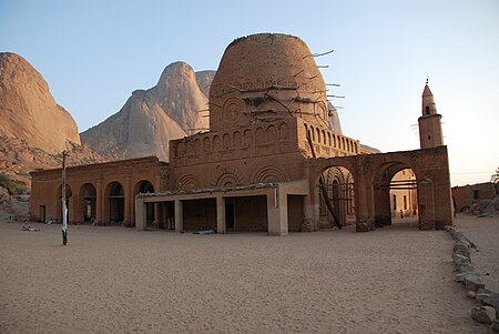 Tập_tin:Khatmiyya_Hasan_tomb.jpg