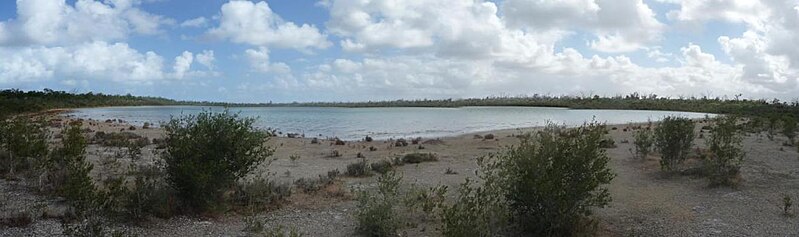 File:Lake Hayward pano.jpg