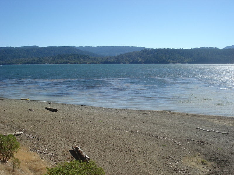 File:Lake Pillsbury.JPG