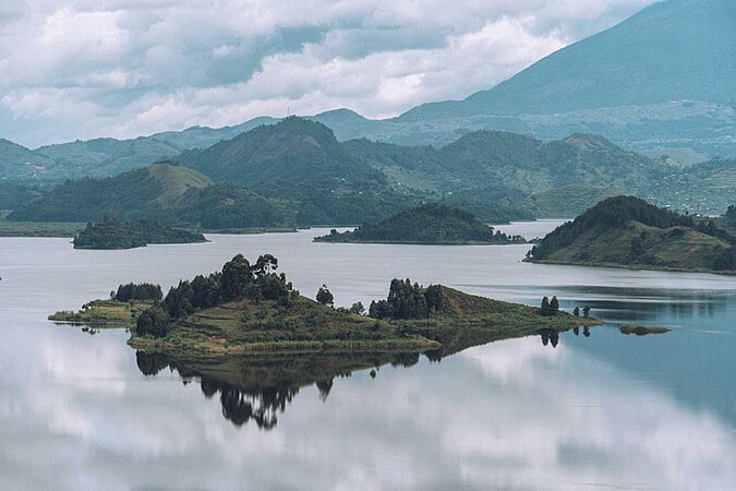 Lake mutanda view Photograph: Ainembabazi leviticus