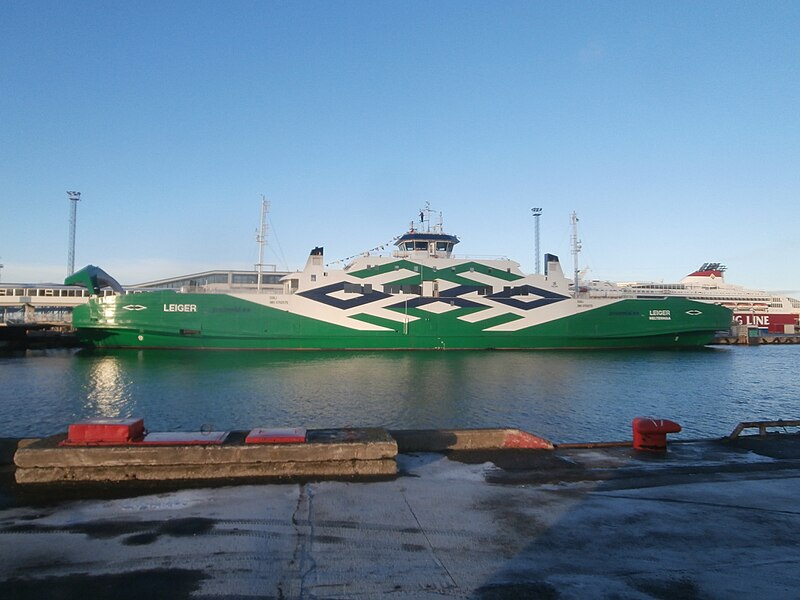 File:Leiger moored at Quay 10 in Tallinn 16 December 2016.jpg