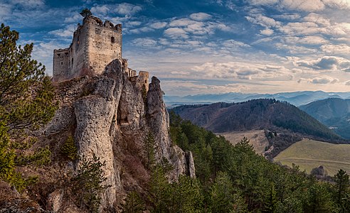 Lietavský hrad autor: Kateryna Baiduzha