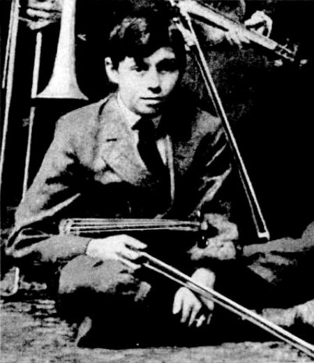 Benny in the Waukegan High School band, 1909