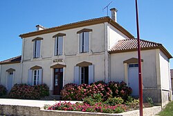 Skyline of Loubens