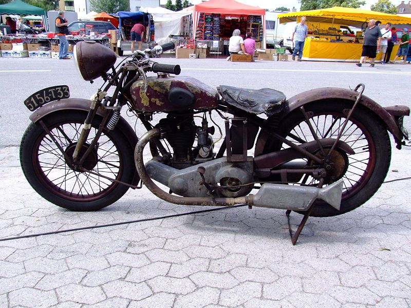 File:Magnat-DeBon 250ccm 1930.JPG