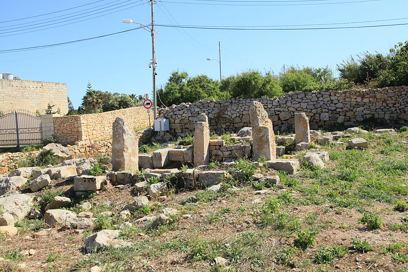 File:Malta - Zurrieq - Triq Hal Far - Tal-Baqqari 05 ies.jpg