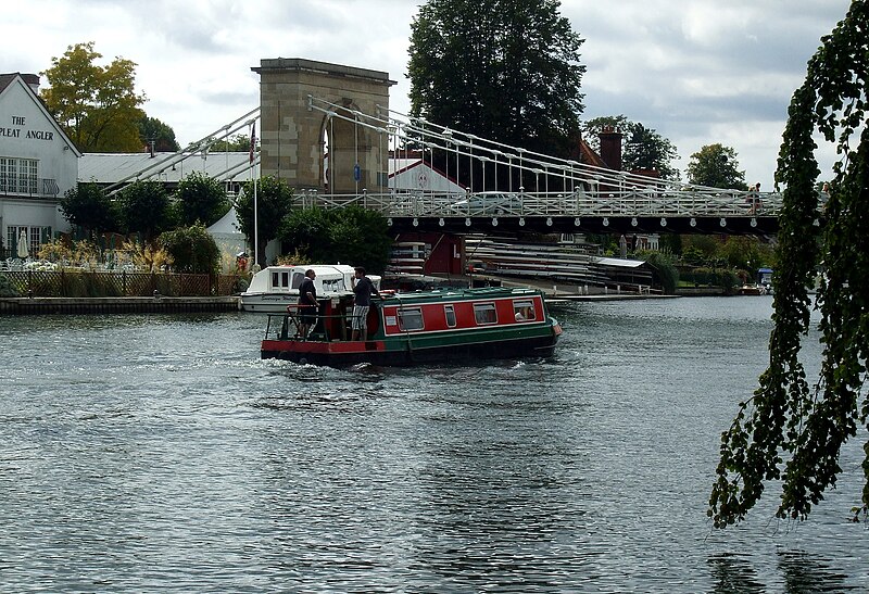 File:Marlow - Suspension Bridge.jpg