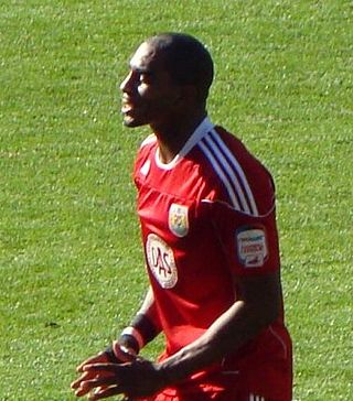 <span class="mw-page-title-main">Marvin Elliott</span> Jamaican football midfielder (born 1984)