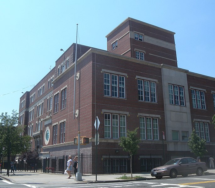 File:Matthias School 68-05 Catalpa Ave FP Rd jeh.jpg