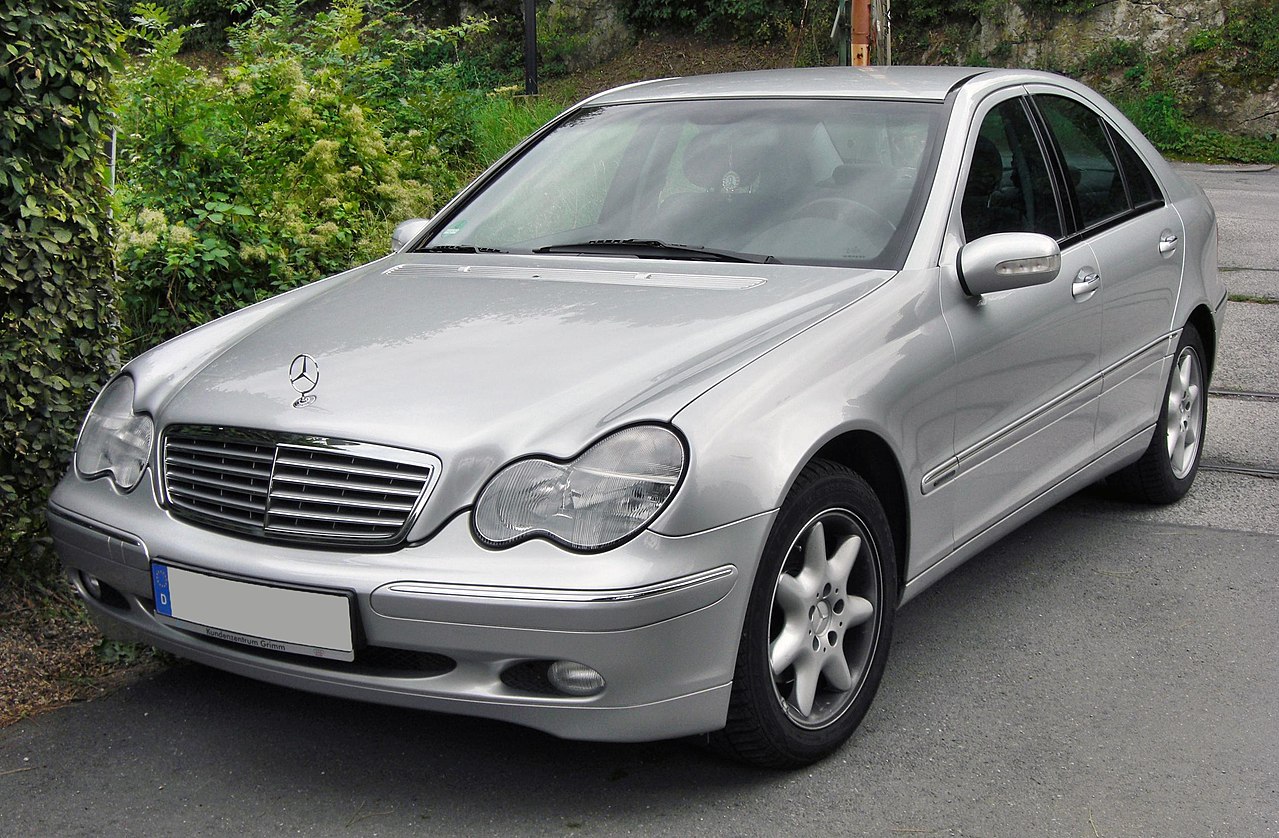 File:Mercedes C-Klasse (W203) Elegance 20090830 front.JPG