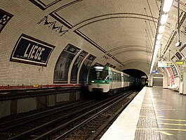 Metro de Paris - Ligne 13 - station Liege 02.jpg