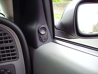 <span class="mw-page-title-main">Power side-view mirror</span>