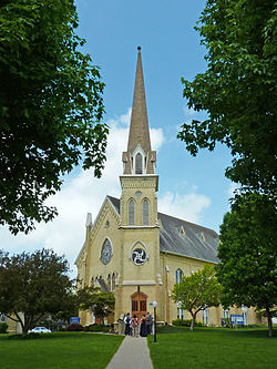 Monroe Methodist Church Eckturm Eingang.jpg