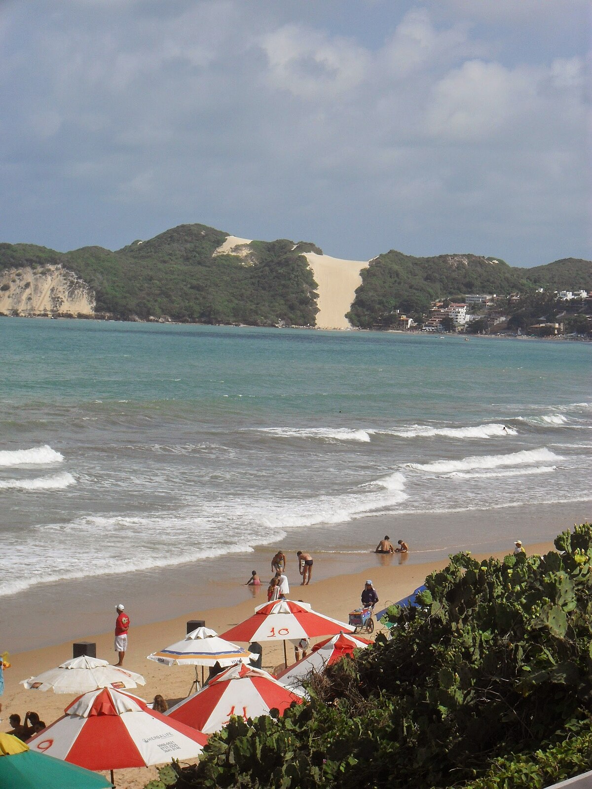 File:Morro do Careca, Praia de Ponta Negra,  - Wikimedia Commons