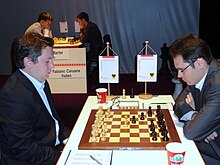 dpa) - Russian World Chess Champion Vladimir Kramnik (L) plays against  Hungarian Grandmaster Peter Leko (R) during the 2004 Dortmund Chess Meeting  in Dortmund, Germany, 23 April 2004. The event takes place